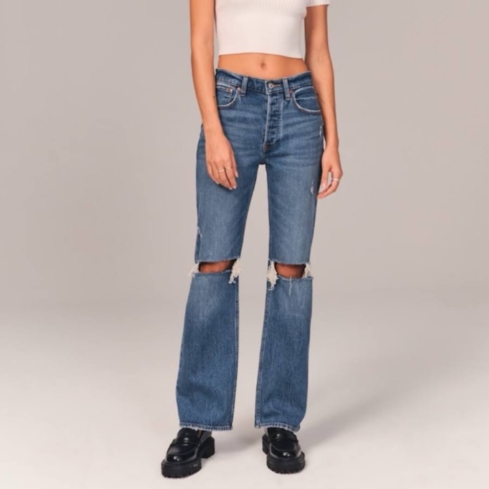 Abercrombie 90’s Low Rise Baggy Distressed Jeans (Curve Love - 26R)